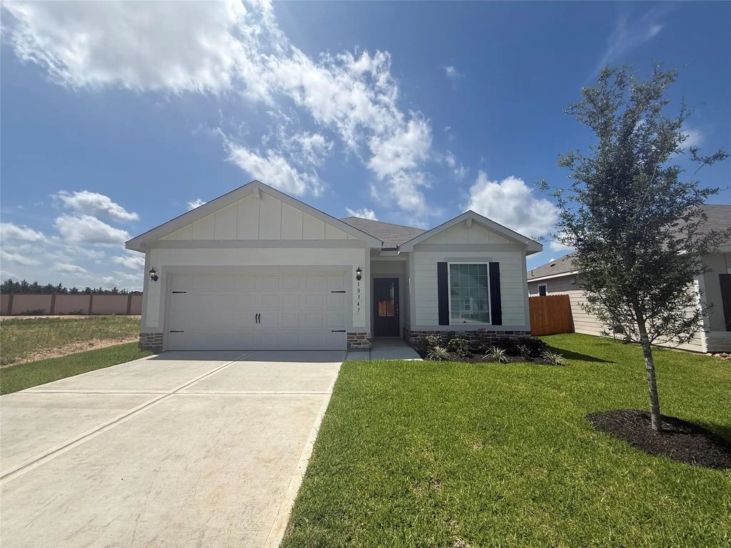 10347 Red Cardinal Drive, Cleveland