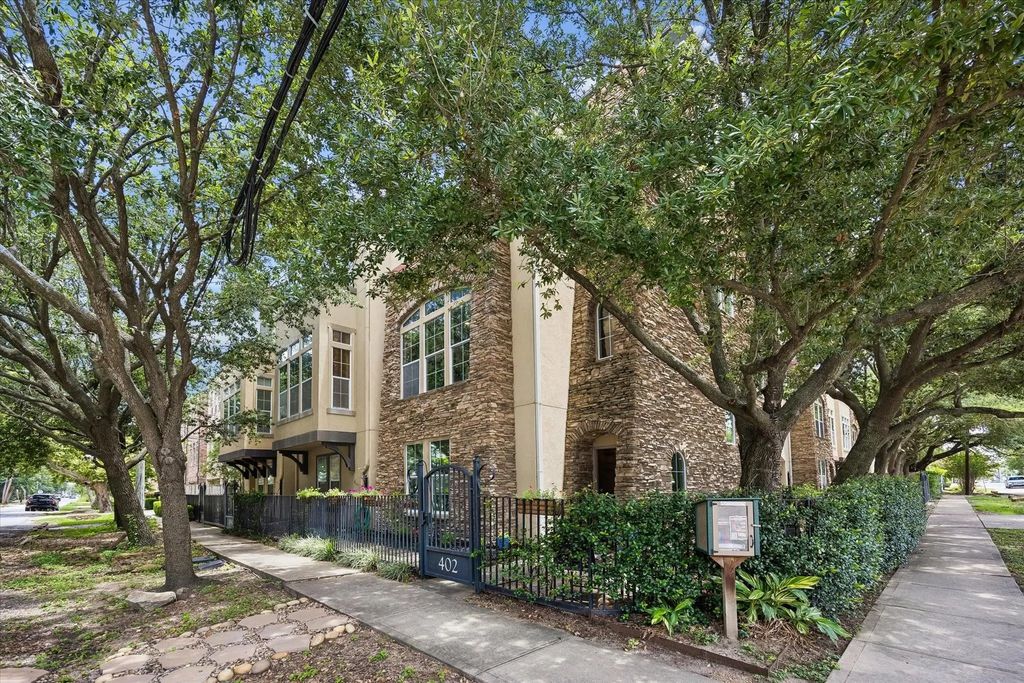 402 Roy Street, Houston