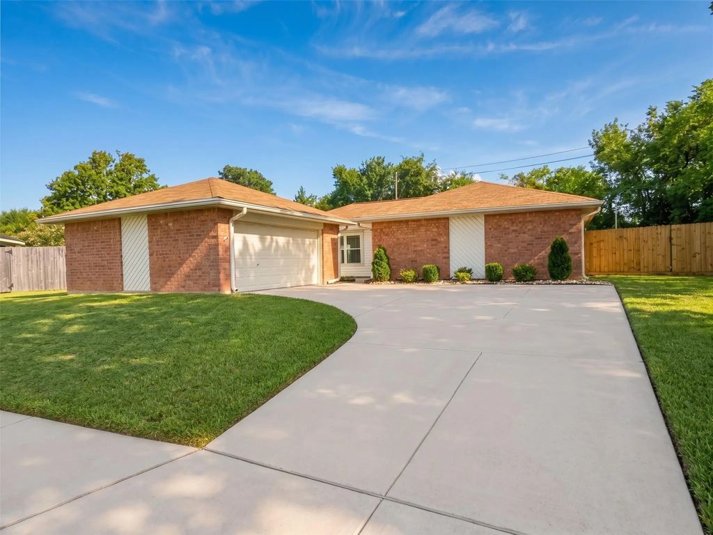 17103 Hewing Drive, Friendswood