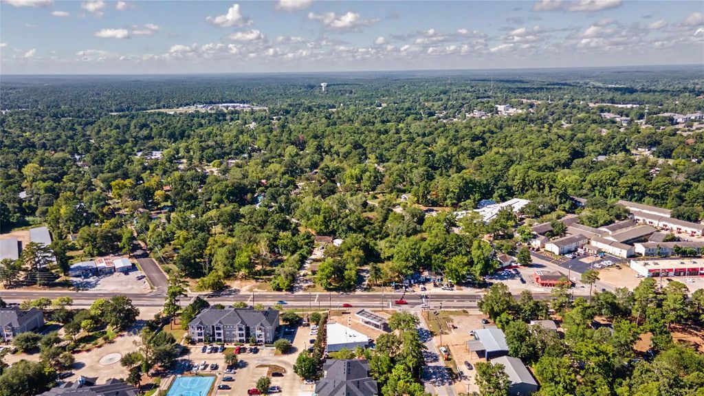 3002 Sam Houston Avenue, Huntsville