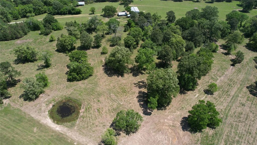 934 Jones Road, New Waverly