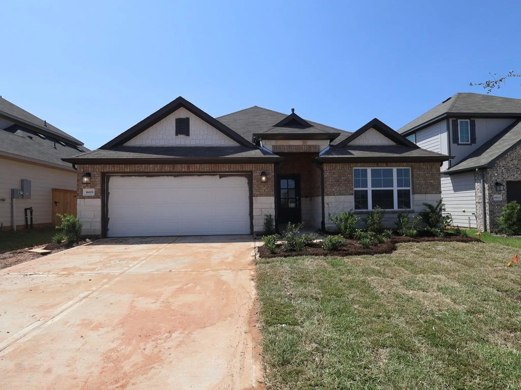 16819 Zavala Way, Montgomery
