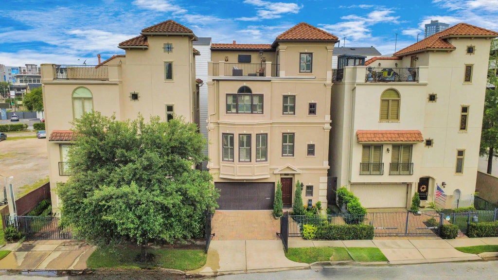 2008 Helena Street, Houston