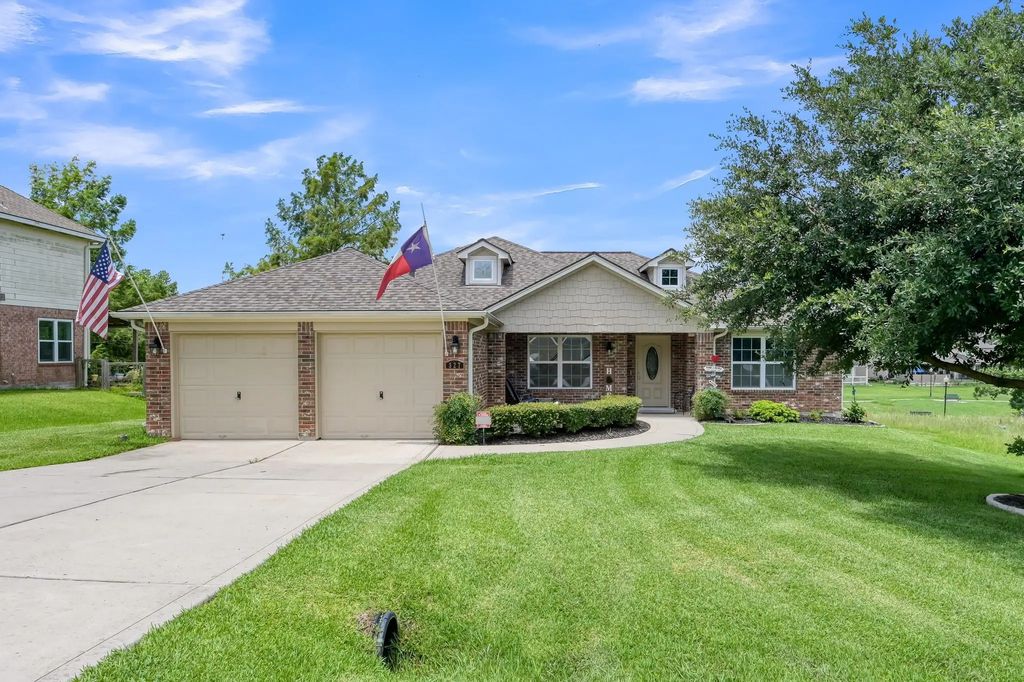 327 Cape Conroe Drive, Montgomery