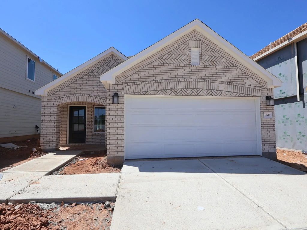 32535 Midsummer Drive, Fulshear
