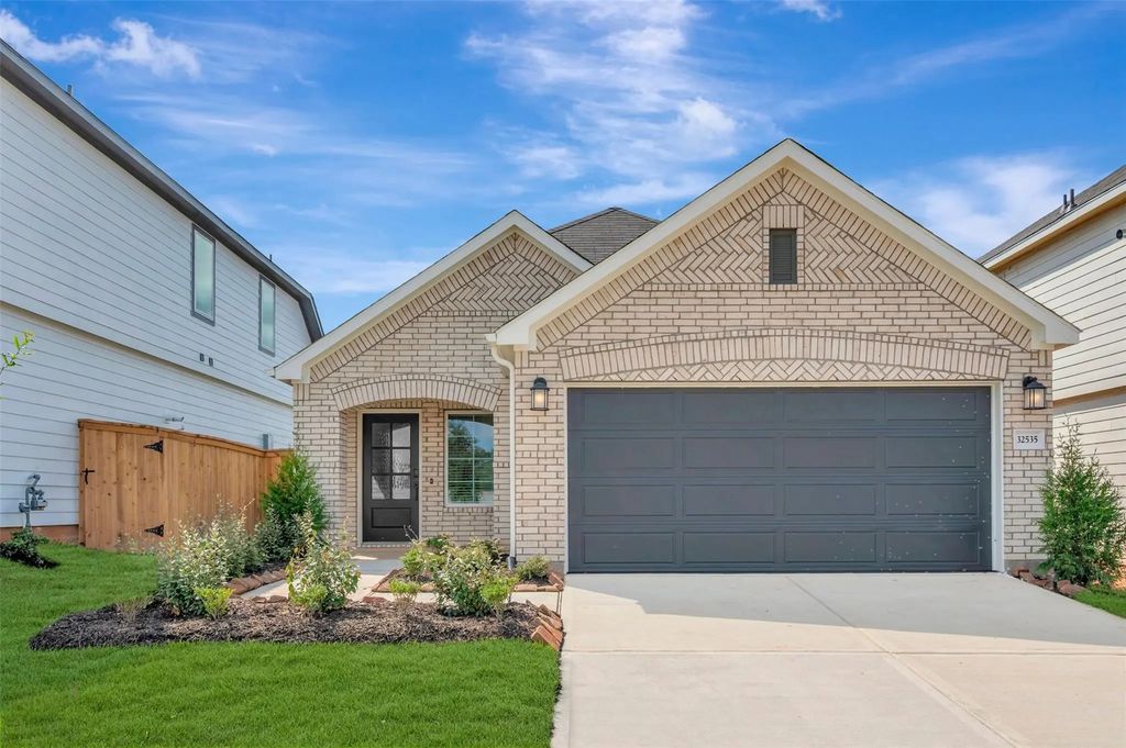 32535 Midsummer Drive, Fulshear