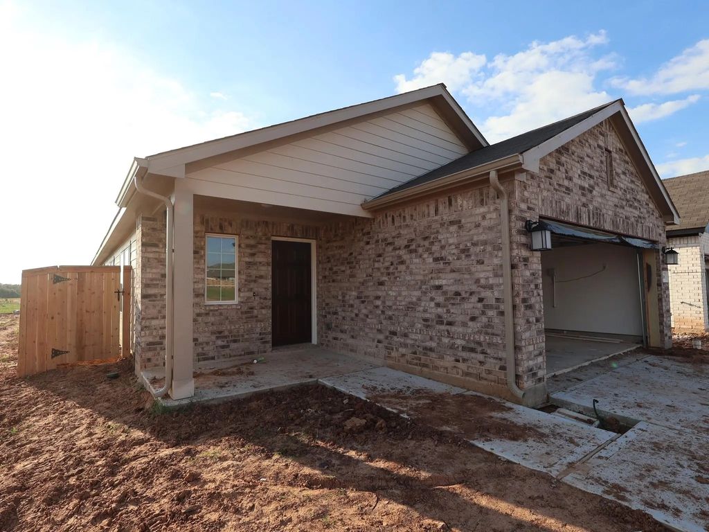 5918 Texas Sun Drive, Fulshear