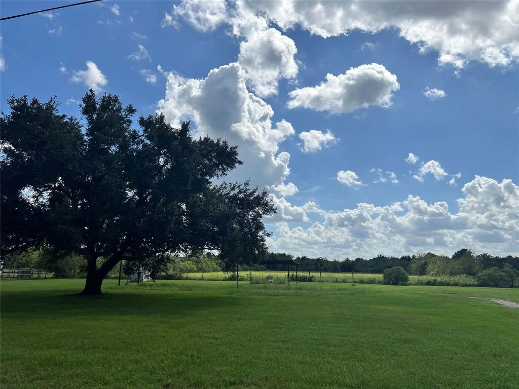 10234 Oberrender Road, Needville