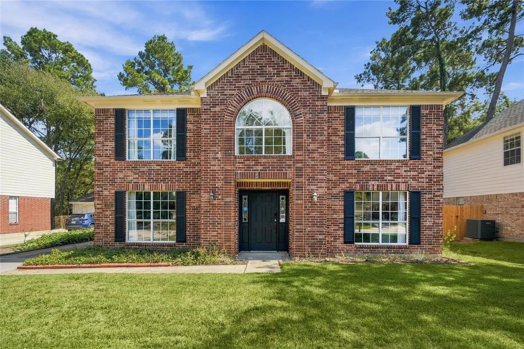 309 E Golden Arrow Circle, The Woodlands