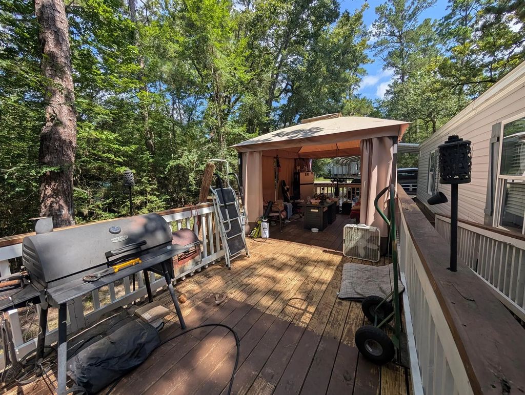 1274 Cardinal Lane, Trinity