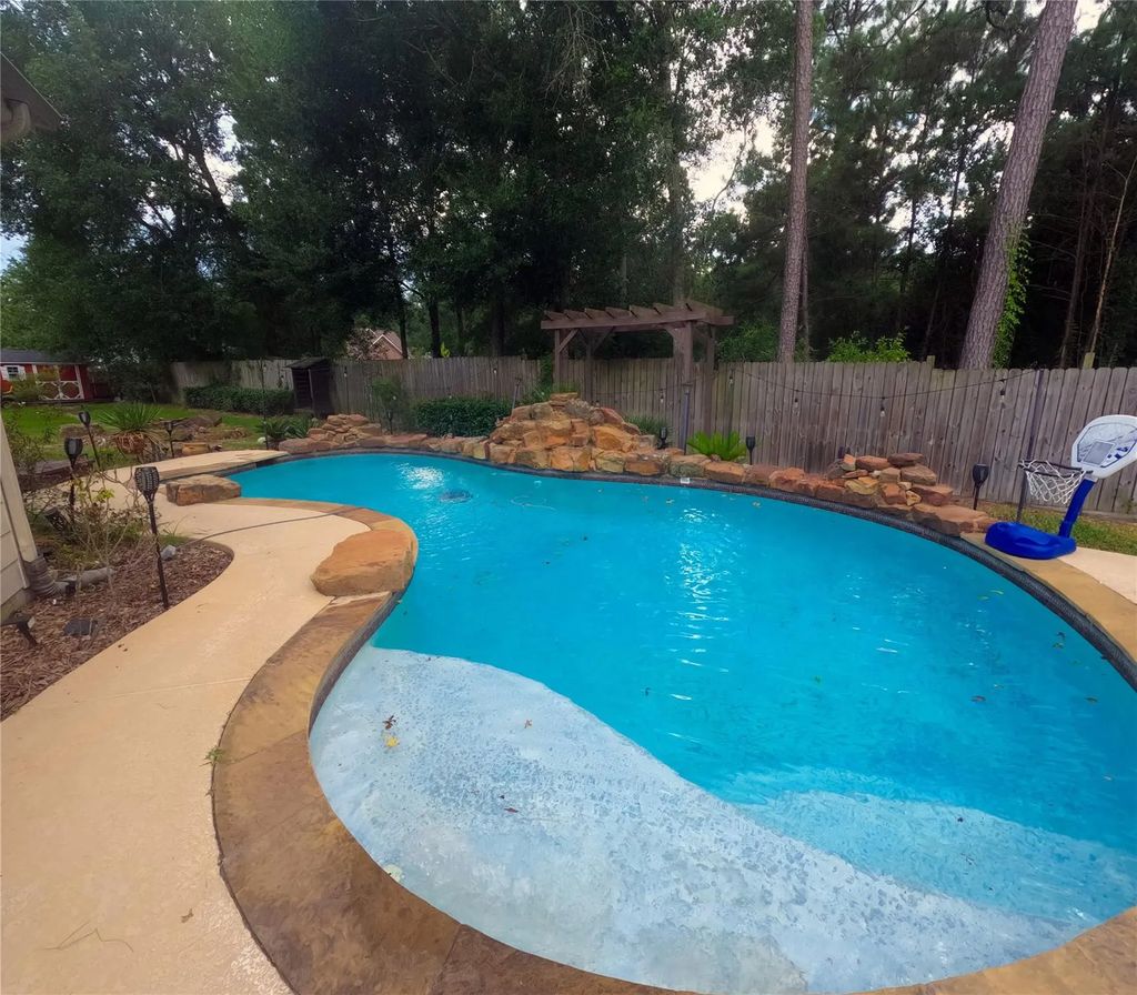 29122 Hidden Lake Court, Magnolia