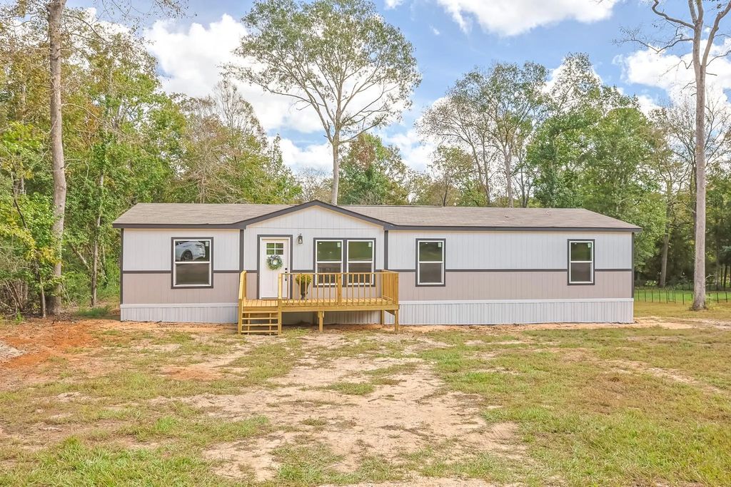 670 Wood Haven, Livingston
