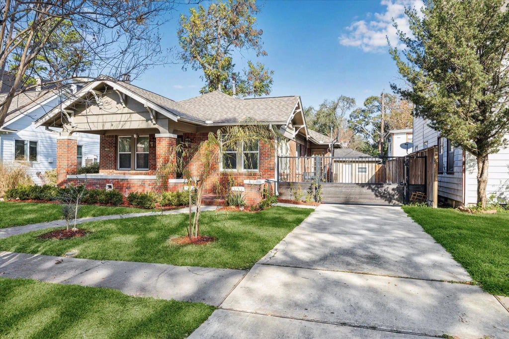 1624 Branard Street, Houston