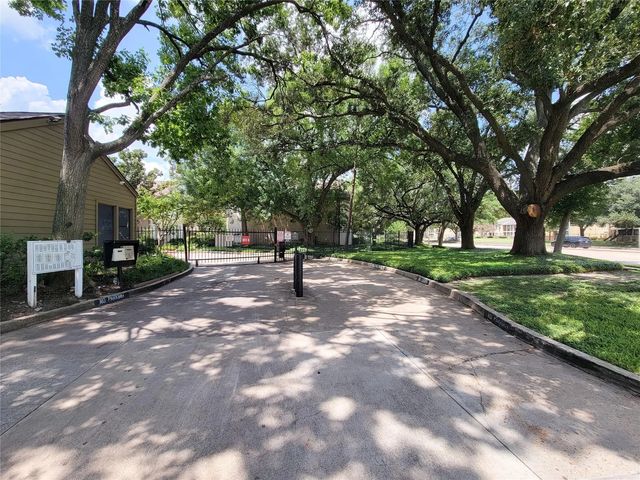 10047 Westpark Drive 21, Houston