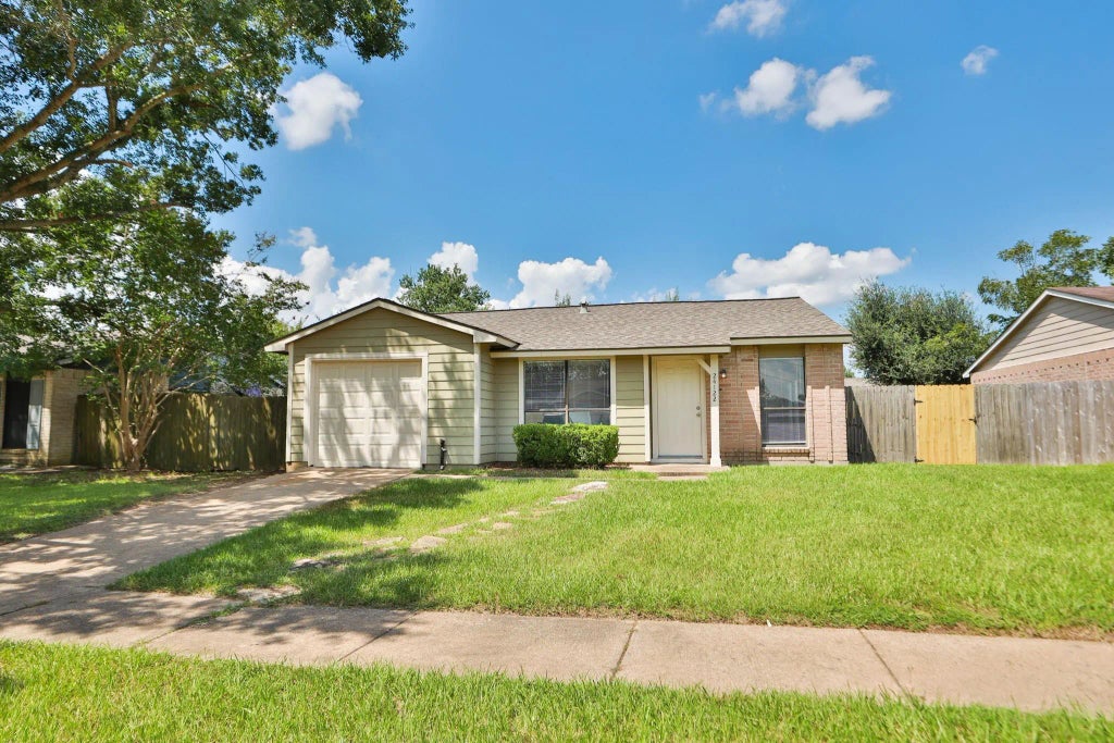 24122 Four Sixes Lane, Hockley