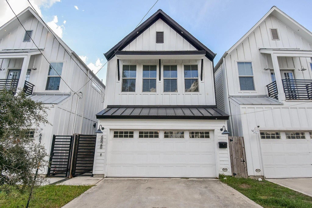6828 Liverpool, Houston