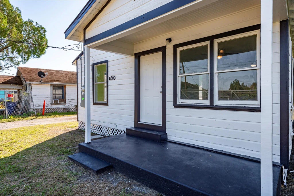 6309 Anderson Street, Texas City