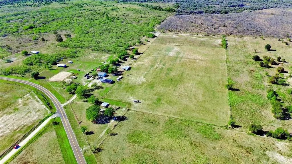 12270 Fm 642, Dawson