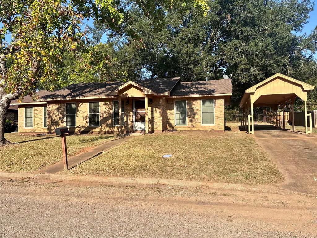 206 Valley Lane, Crockett