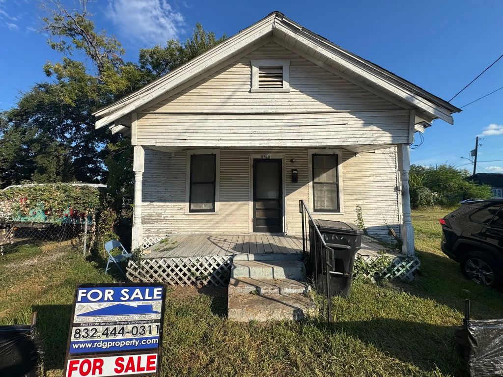 3515 Saint Charles Street, Houston