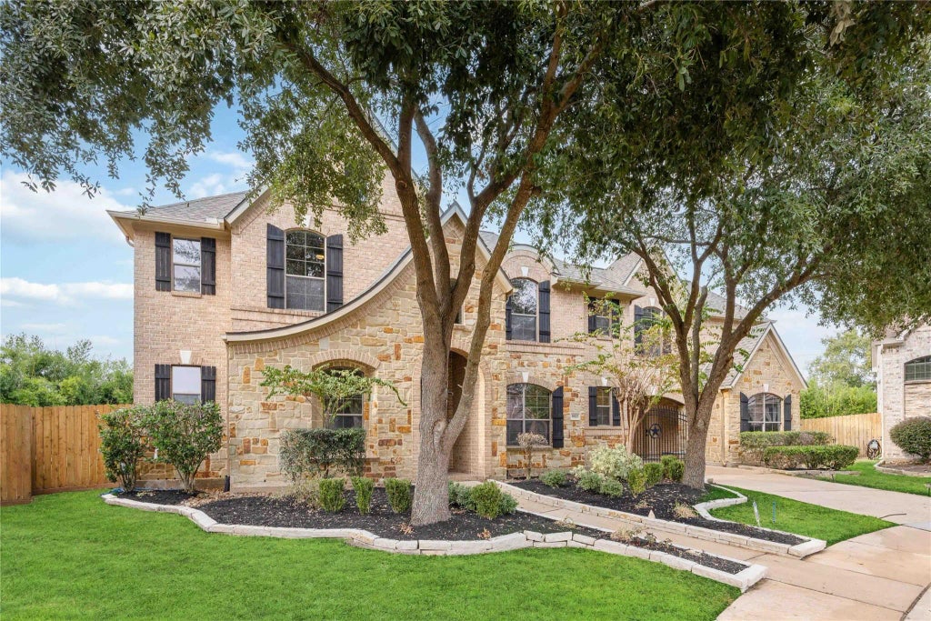 8823 Hollow Banks Lane, Houston