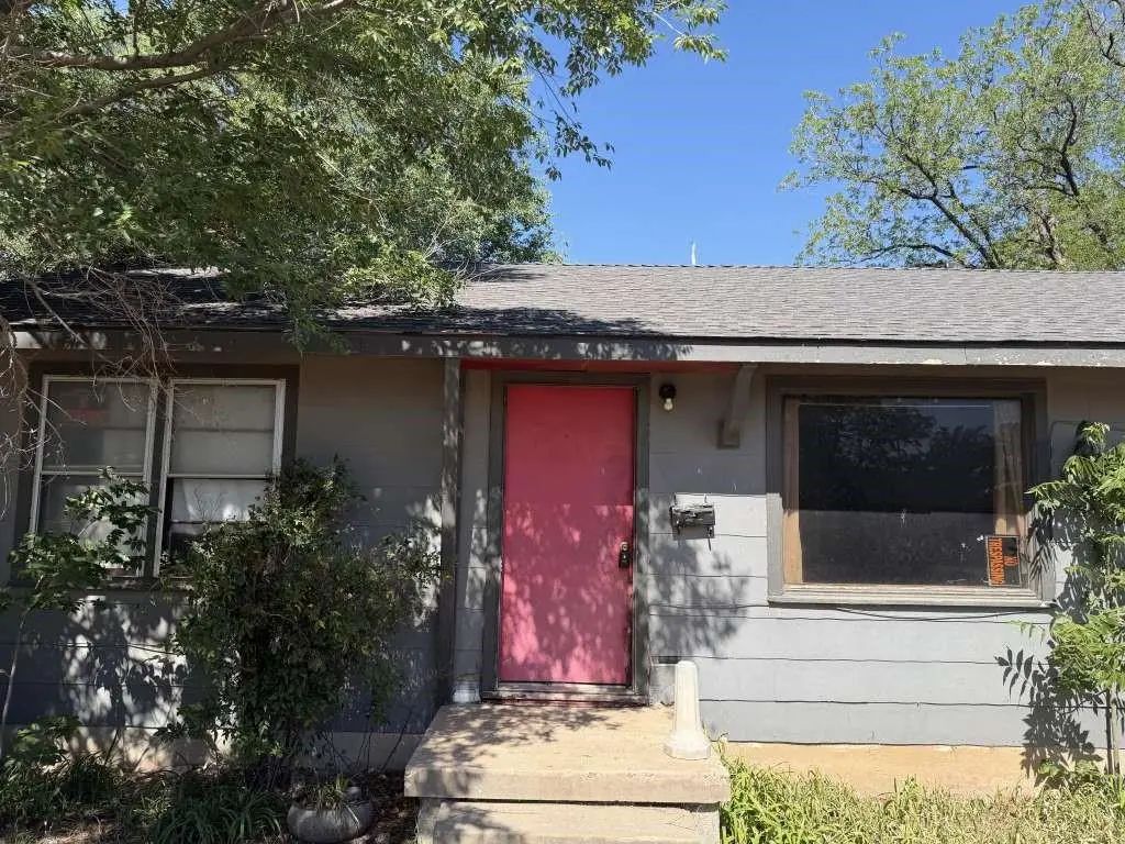 223 Cherry Avenue, Dumas
