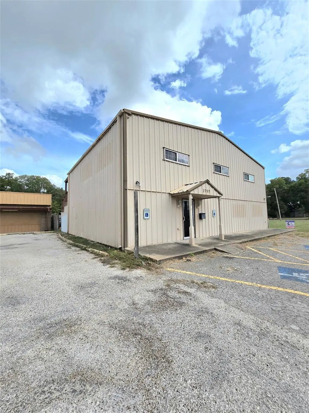 2707 Avenue F, Bay City