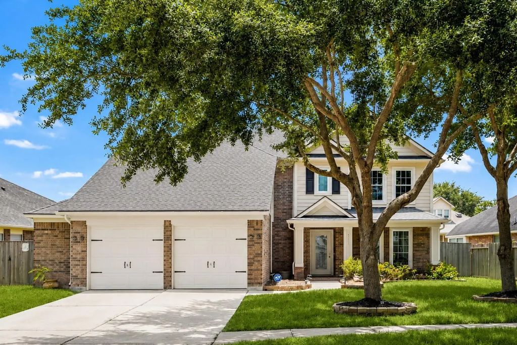 3915 Eastland Lake Drive, Richmond