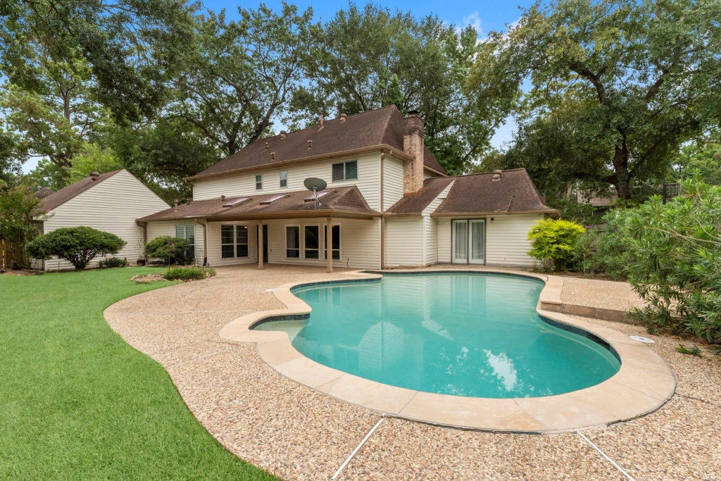 17014 Hill View Lane, Spring