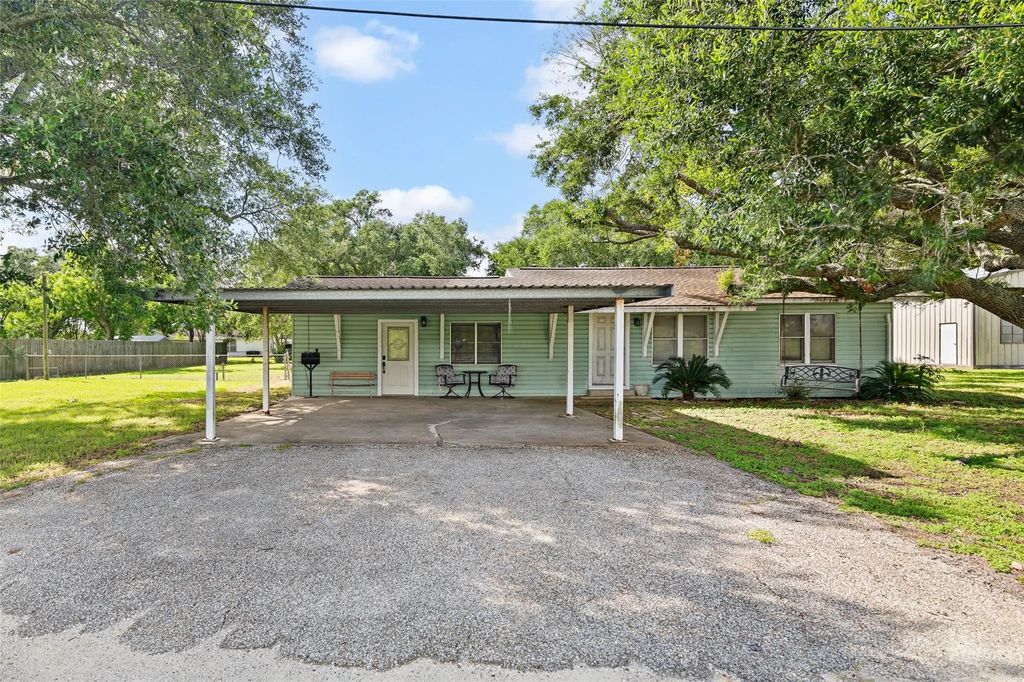 506 Pear Street, Edna