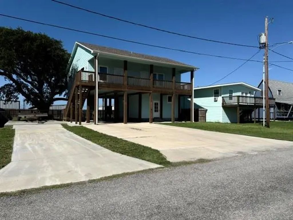 146 Port Avenue, Rockport