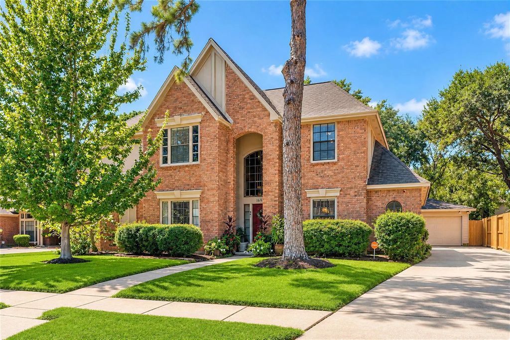 16926 Scenic Lakes Way, Houston