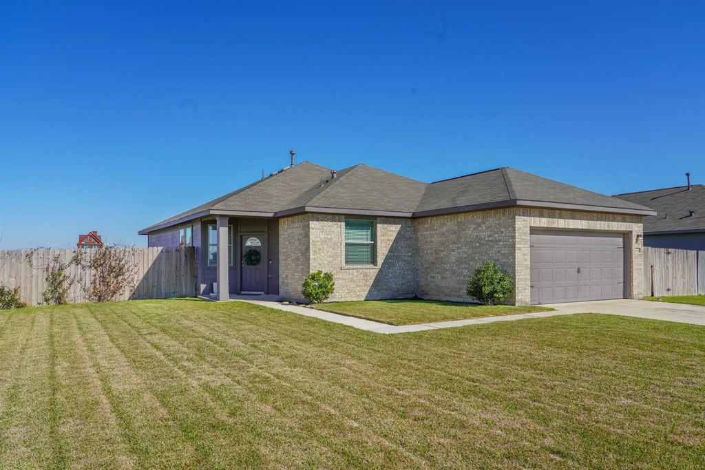 1115 Brahma Circle, East Bernard