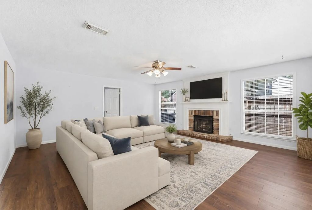 42 Fire Flicker Place, The Woodlands