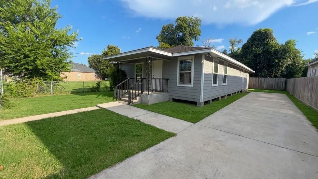 5022 Jewel Street, Houston