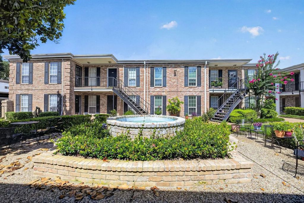6410 Del Monte Drive 125, Houston