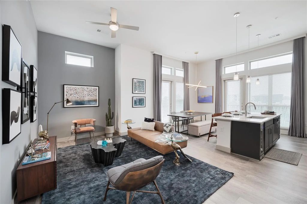 160 Birdsall Street 2302, Houston
