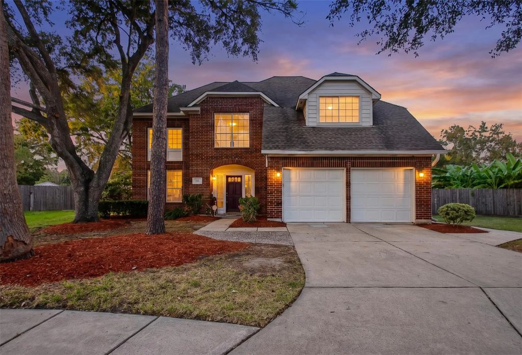 201 Carmicheal Court, League City