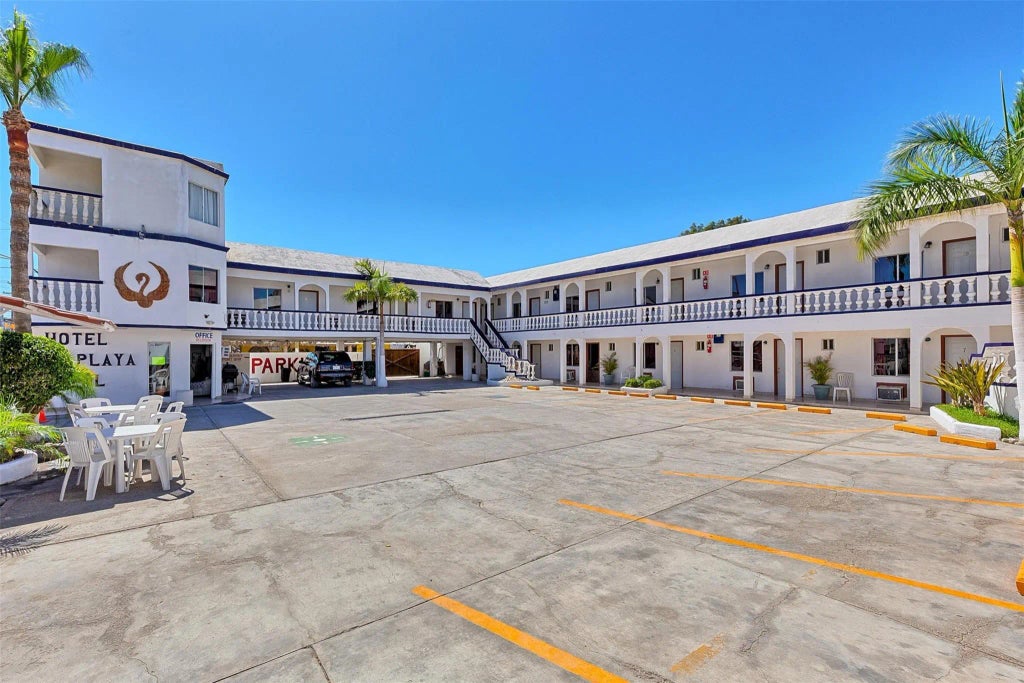 M53 L1 Calle 13 Y Ave Francisco Villa, 