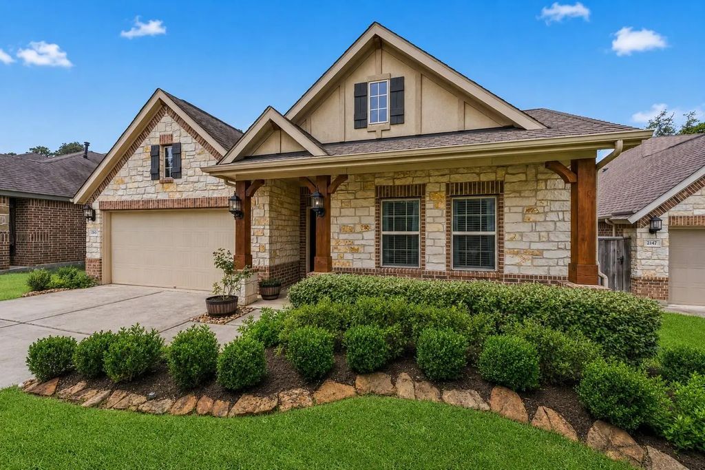 2143 Moss Creek Lane, Conroe
