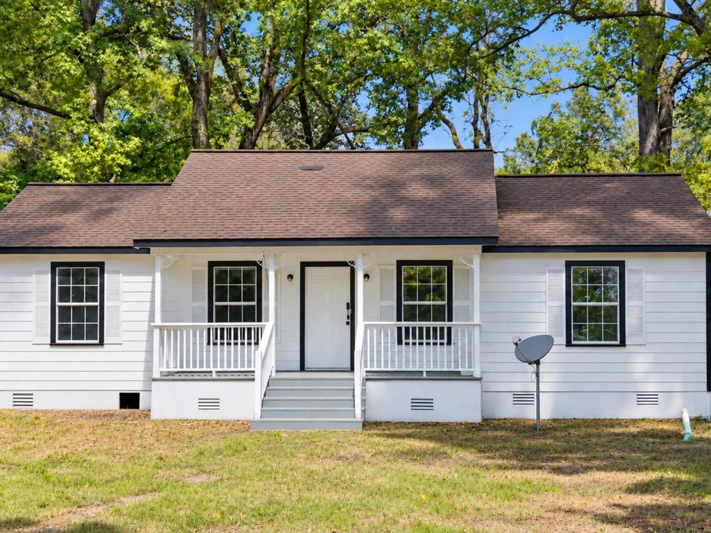508 W 1st Street, Corrigan