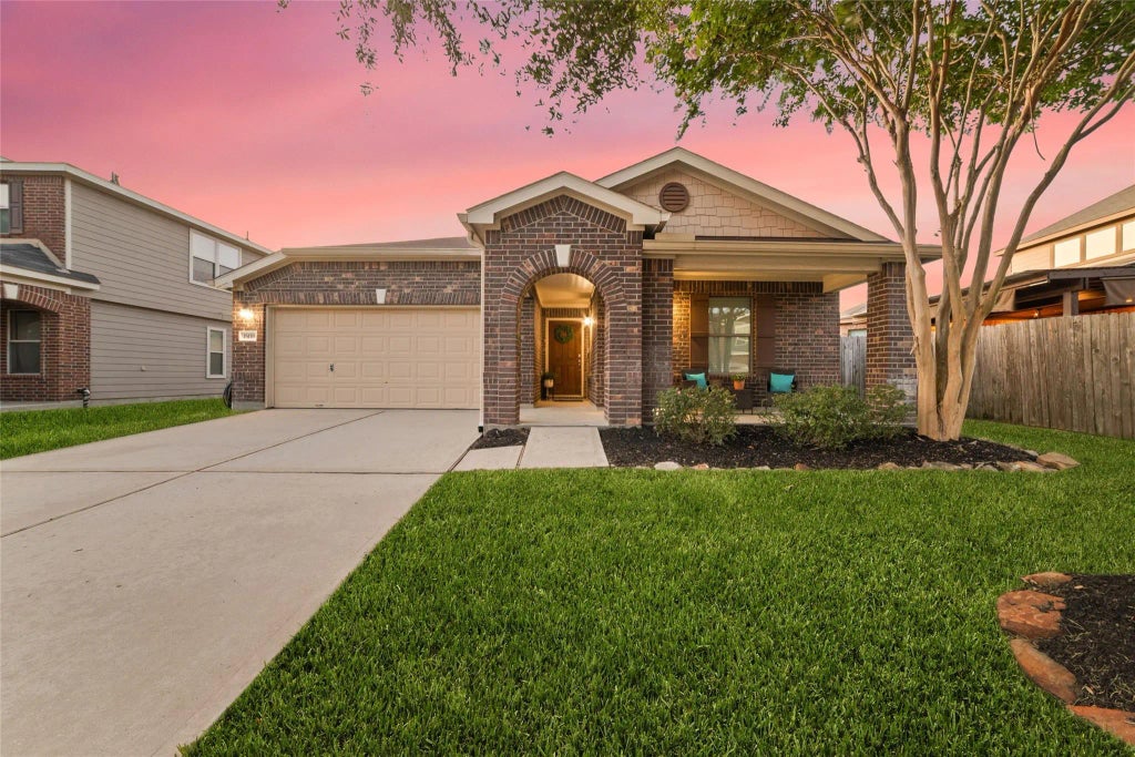 16110 Peach Bluff Lane, Cypress