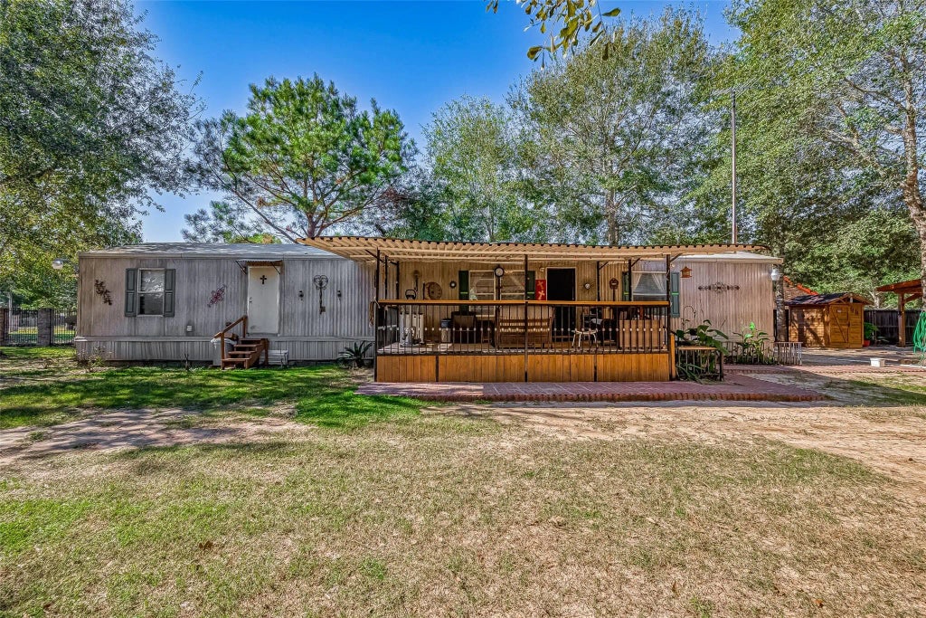 1305 County Road 3406, Cleveland