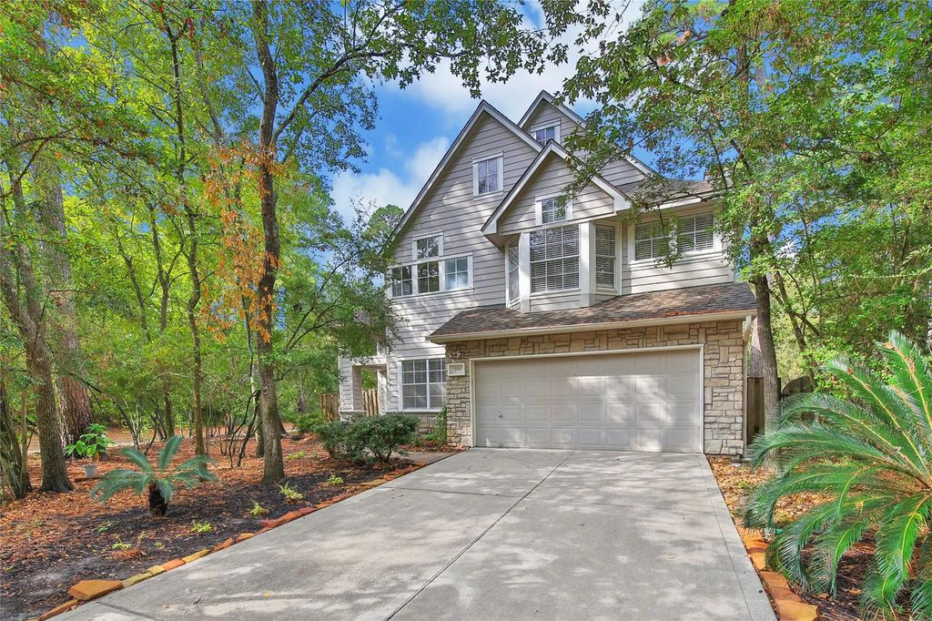 206 W Greywing Circle, The Woodlands