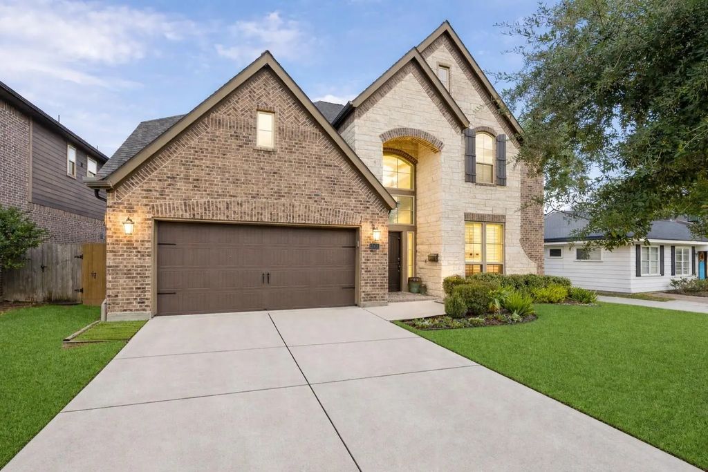 1616 Hewitt Drive, Houston
