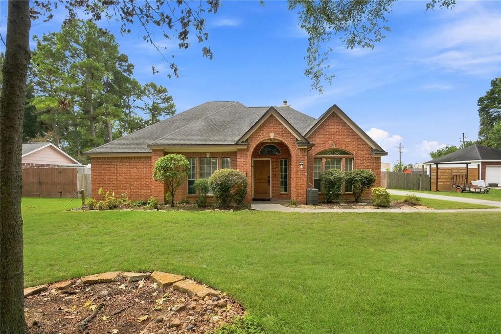 5419 Teakwood Lane, Magnolia