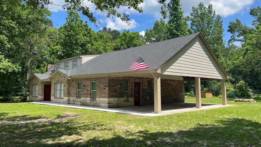 47 Blue Lake Drive, Huffman