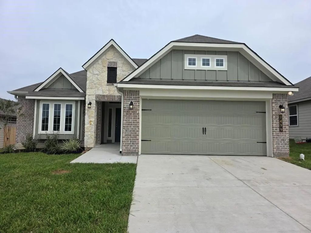 1499 Lake Ridge Drive, Brenham