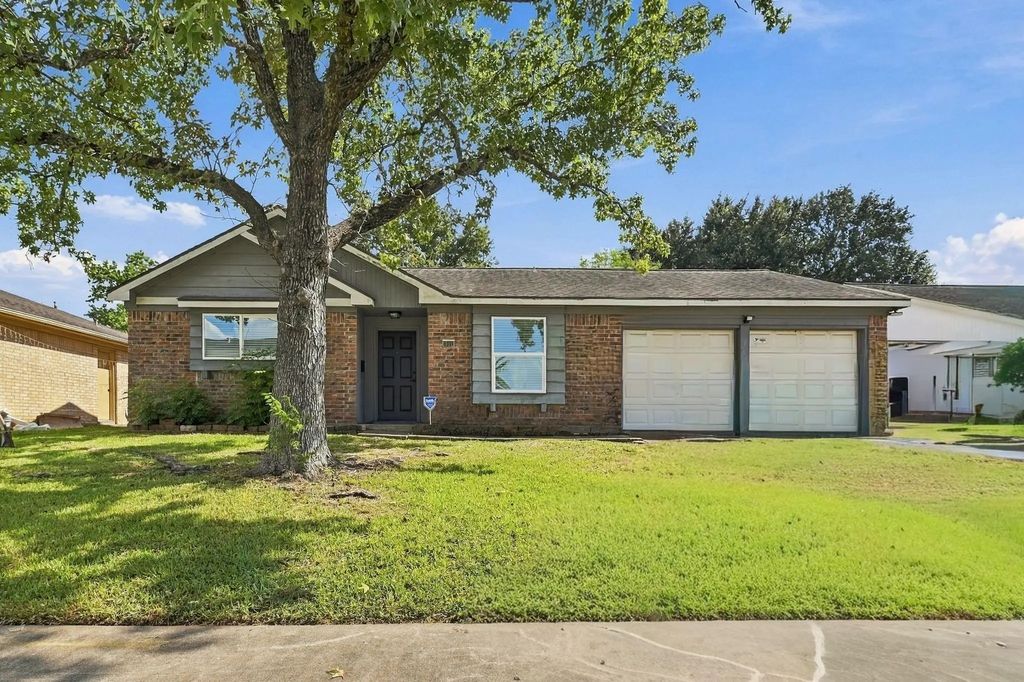 8339 Carvel Lane, Houston