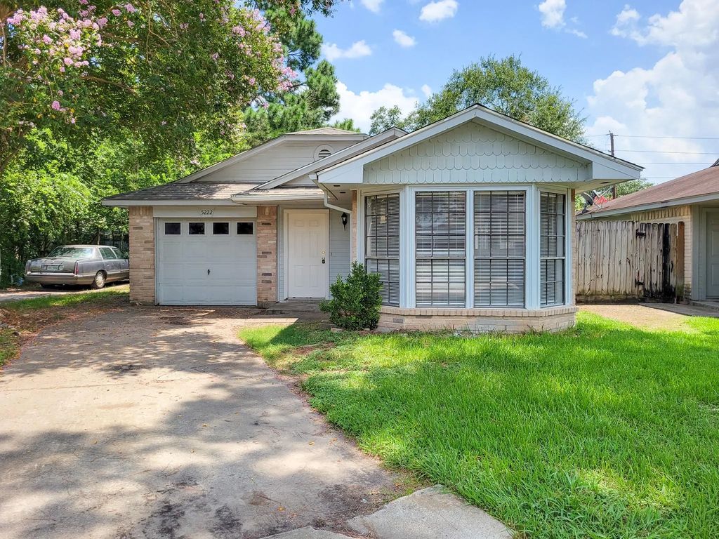 5222 Beaverhill Drive, Houston
